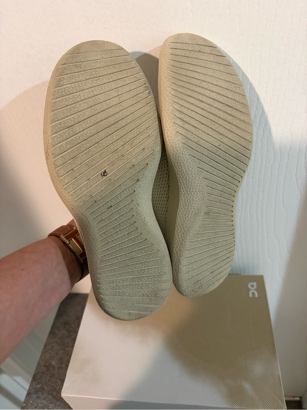 Allbirds Tree Runners in wheat size 8 - Picture 4 of 5